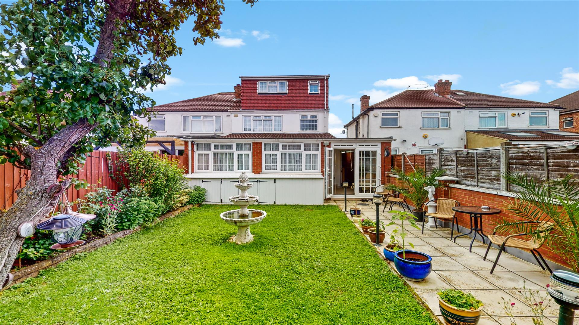 Runnymede Gardens, Western Avenue, Greenford